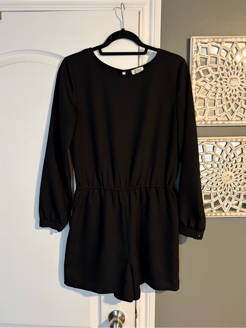 Aritzia | Wilfred Long Sleeve Romper